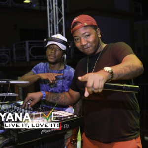 2018.05.22 Bare Skinz